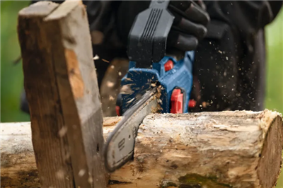 BOSCH MOTOSIERRA GKE 18V-20 S/BAT. 0.600.8D7.100