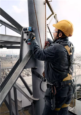 BOSCH LLAVE IMPACTO GDS 18V-350+2 BAT 4.0AH 