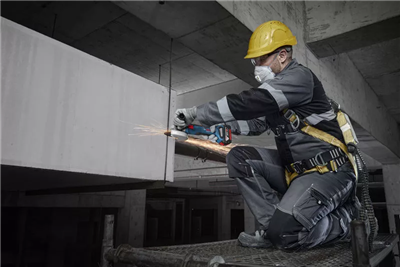 BOSCH AMOLADORA GWS 18V-8+2 BAT 4.0AH